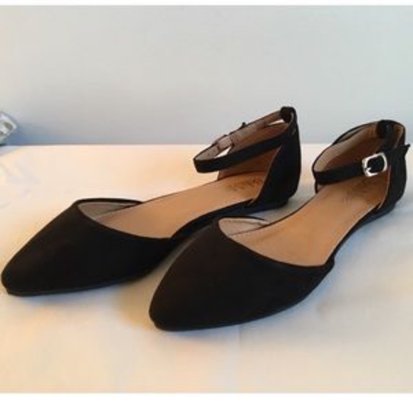 GlamVault Shoes - LAST❣️Black Vegan Suede Ankle Strap Flats